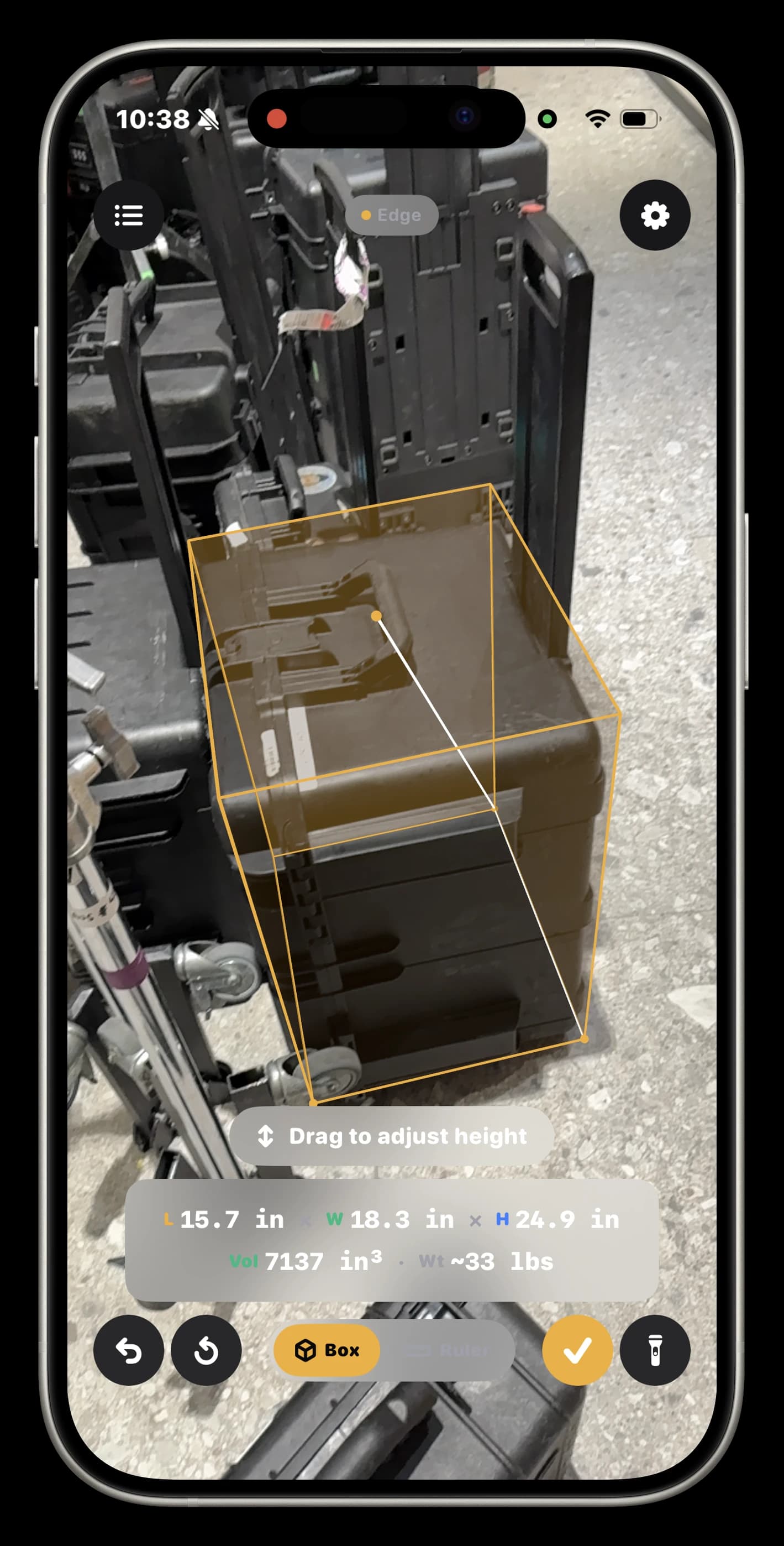 Cargo Measure AR scanning a road case with LiDAR
