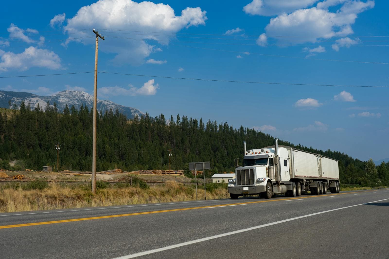 A Complete Guide to Truck and Trailer Dimension Limits by Country (Length, Width, Height)